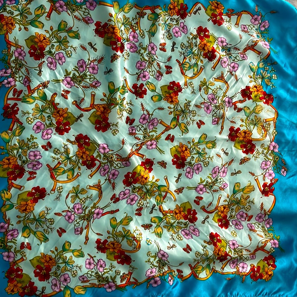 Multi colored flowered scarf 34x34 silk